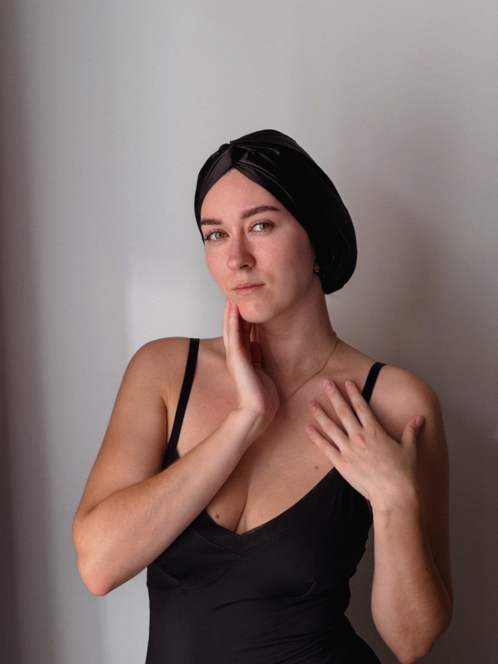 silk turban sleep silk bonnet in black color