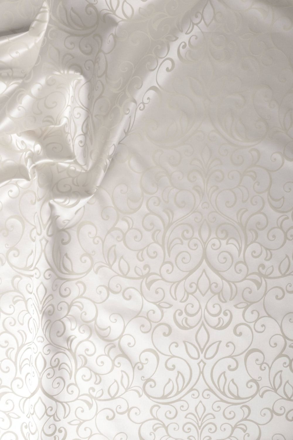 Warm Jacquard Silk Duvet with Down Filling