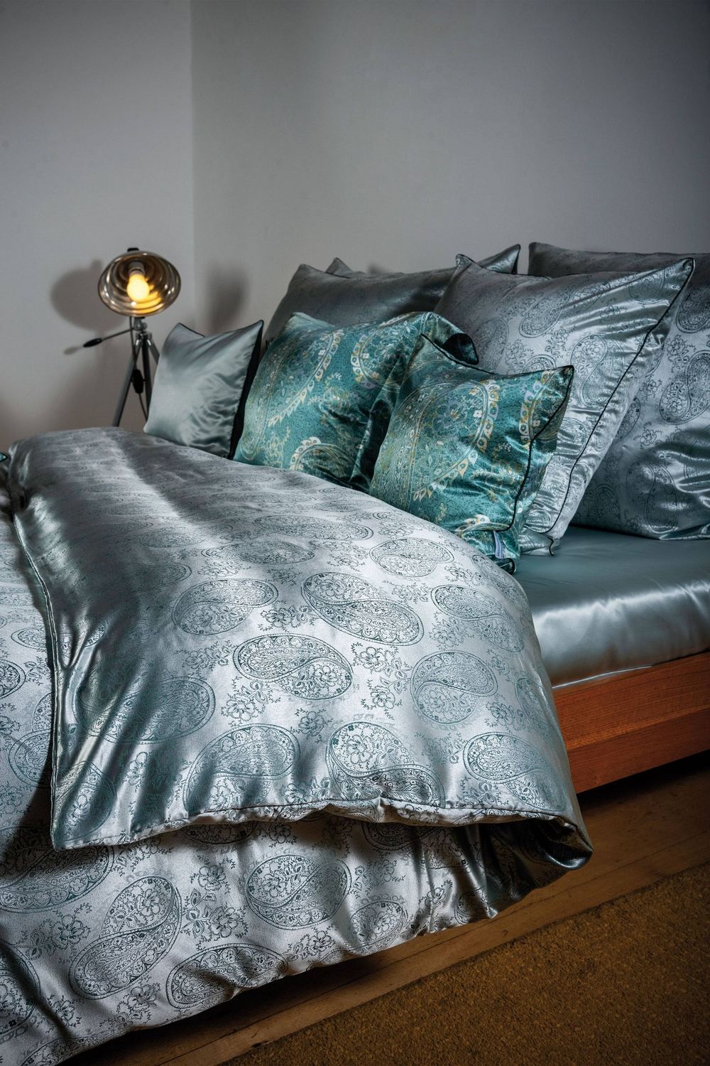 Jacquard Silk Bed Linen Luxury Set - Lusso