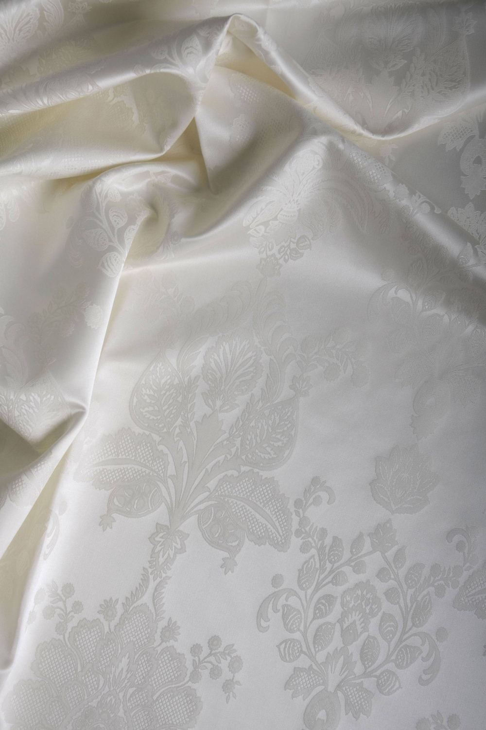 Silk Pillow with 3-Chamber Down & Feather Filling