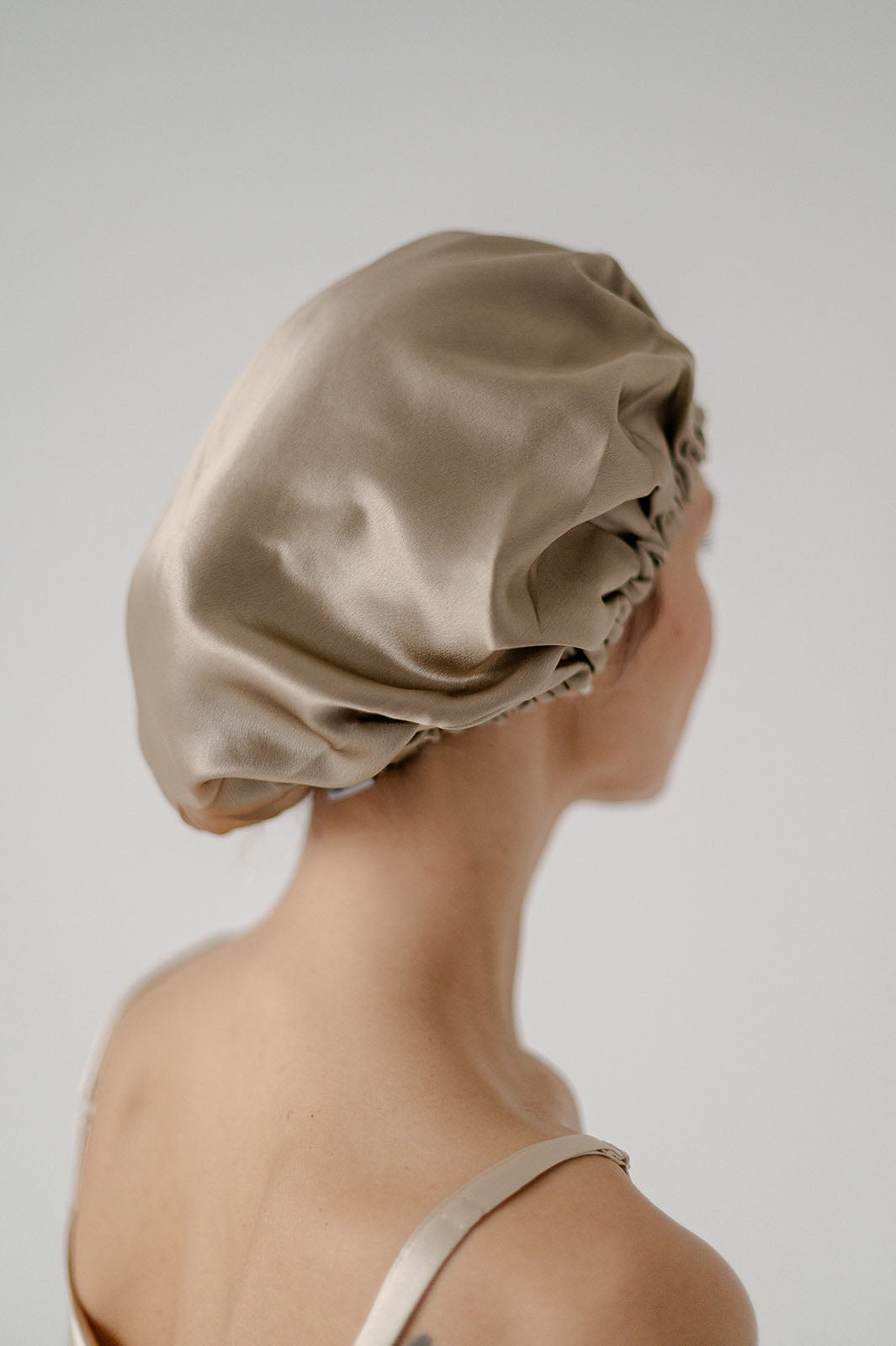 25 Momme Mulberry Silk Bonnet - Desert Dune Color