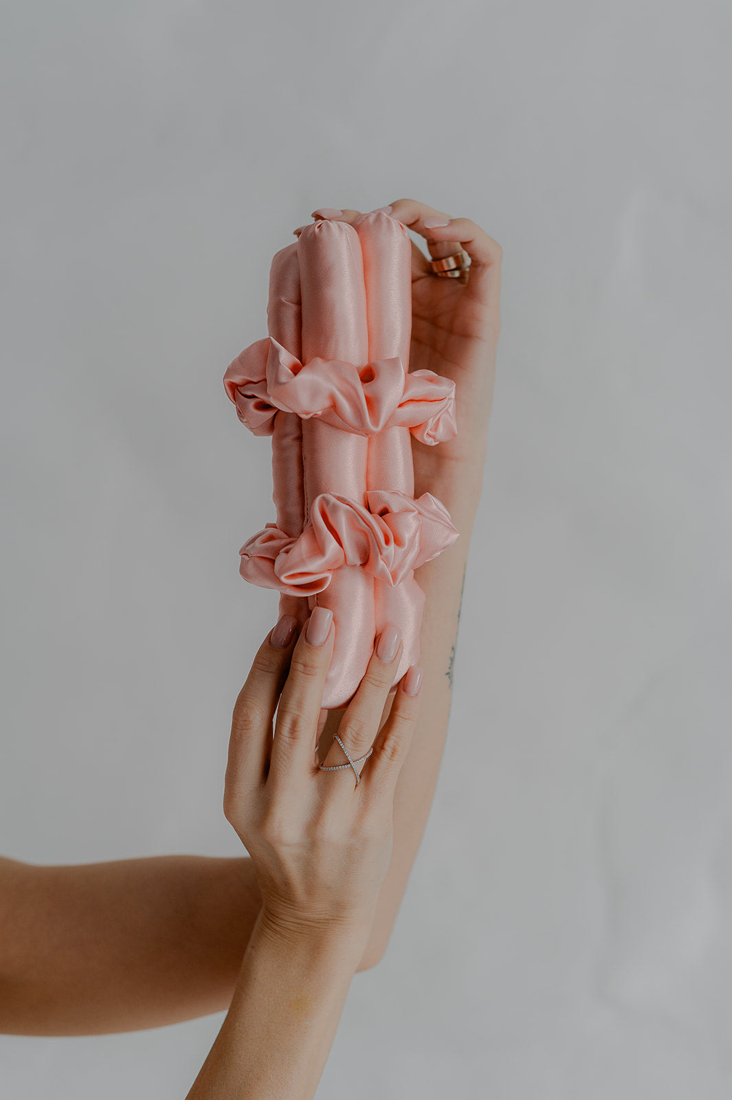 Heatless Mulberry Silk Hair Curler - Blush Pink