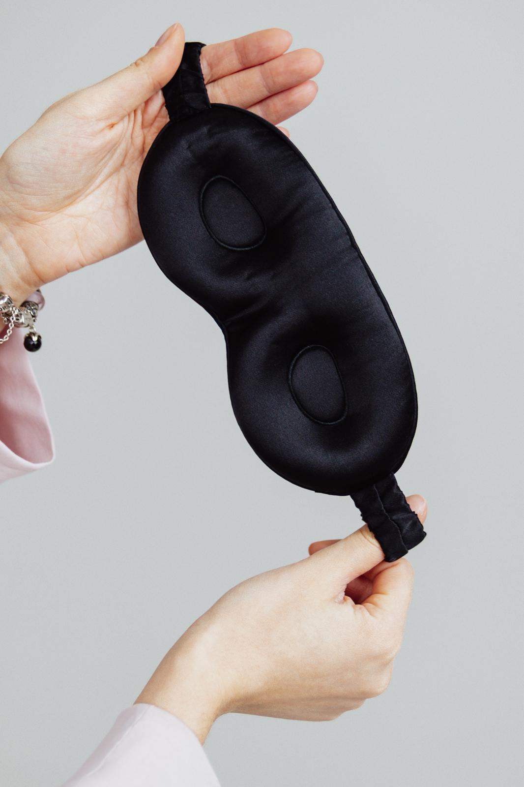 Premium LashProtect Silk Sleep Mask - Midnight Black