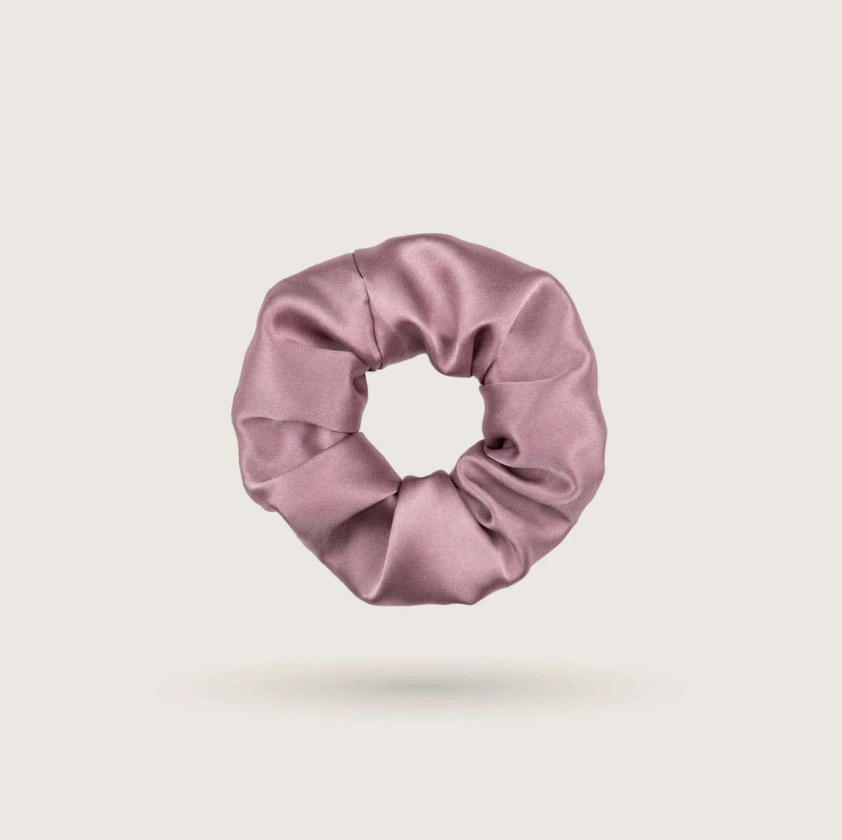 Large Pale Mauve silk scrunchie, 6 cm wide, made of 100% mulberry silk, 23 momme, OEKO-TEX certified – SilkWide