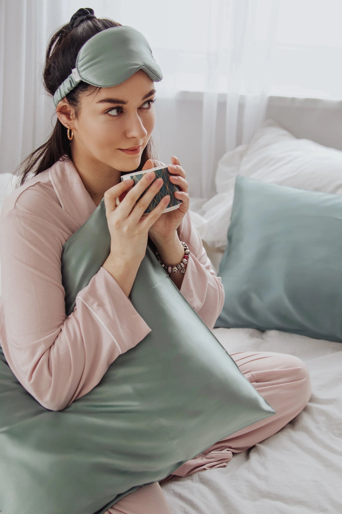 Premium LashProtect Silk Sleep Mask - Coral Green