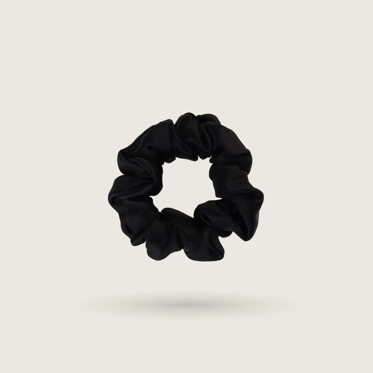 Medium Midnight Black silk scrunchie, 3 cm wide, 100% mulberry silk, 23 momme, OEKO-TEX certified, for all hair types – SilkWide
