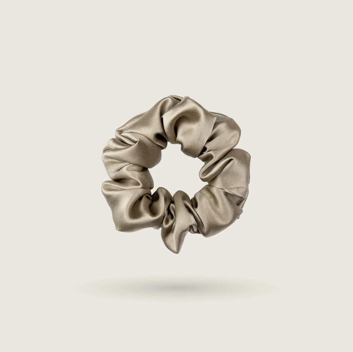 Medium Desert Dune silk scrunchie, 3 cm wide, 100% mulberry silk, 23 momme, OEKO-TEX certified, for all hair types – SilkWide