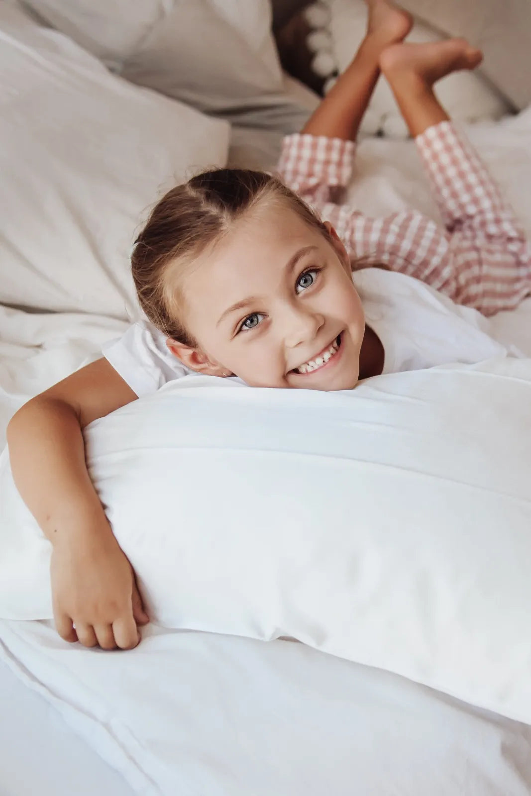 Premium Natural Silk Pillowcase - Snow White