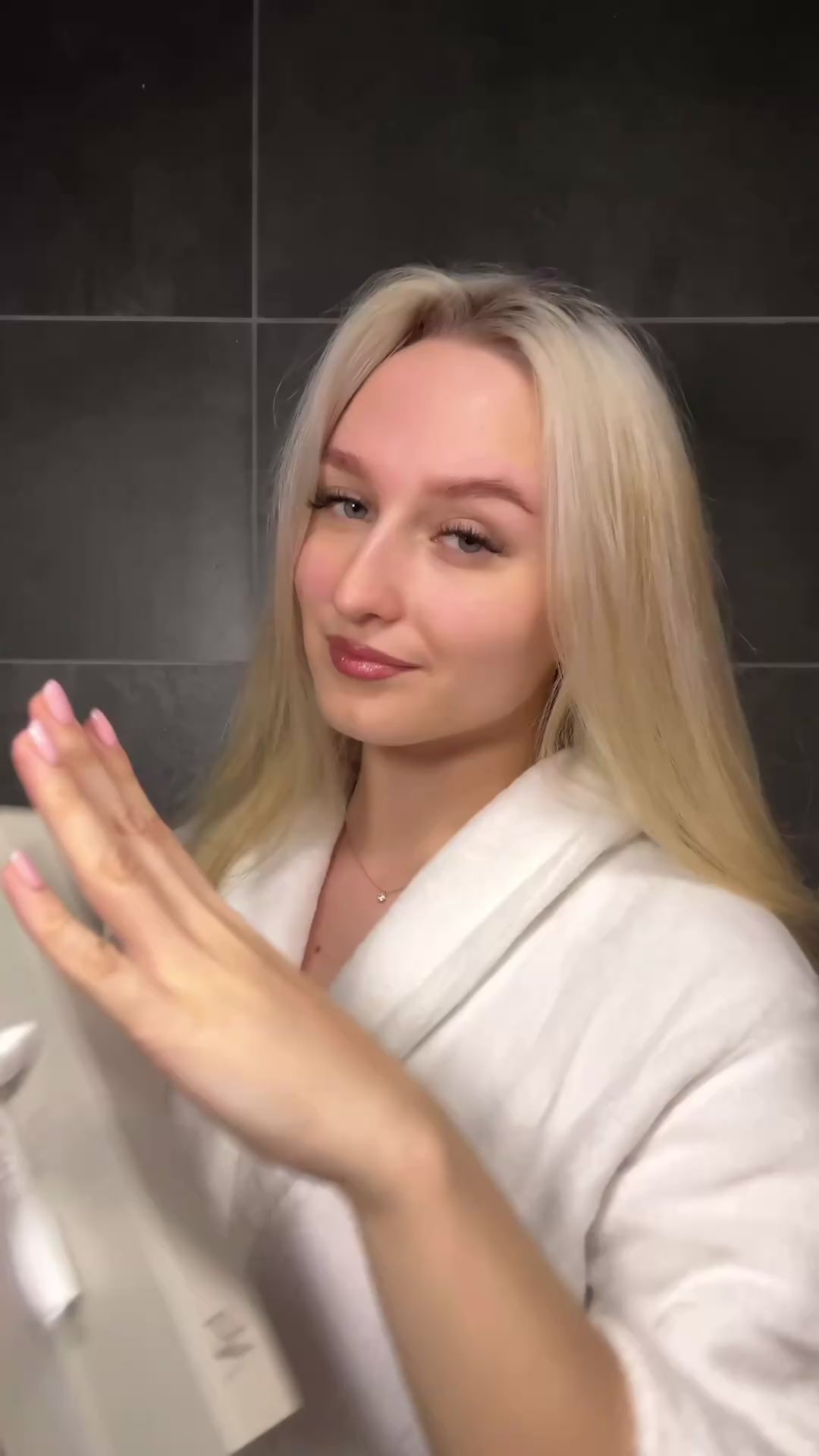 zīda miega masks video