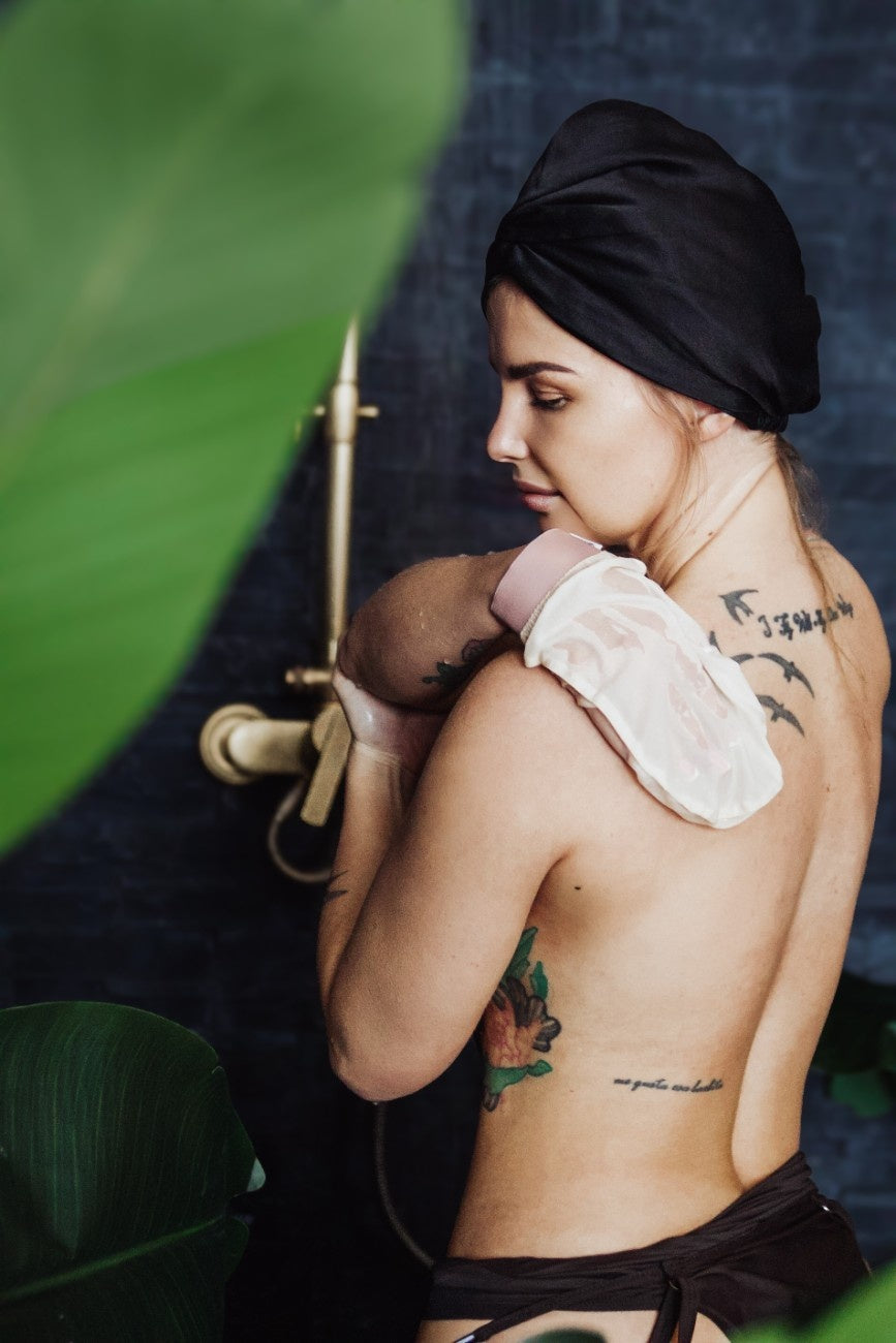 Premium Silk Exfoliating Glove for Body Peeling