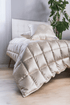 Light Jacquard Silk Duvet with Down Filling