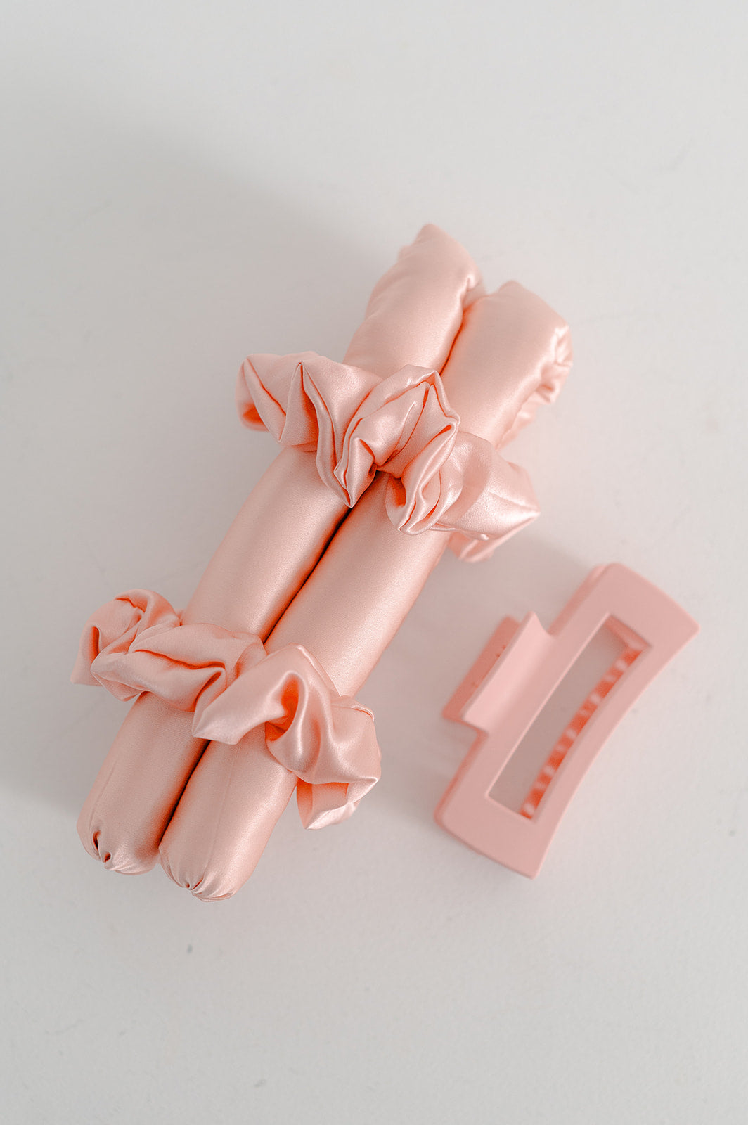 silk hair curler blush pink with hair clip