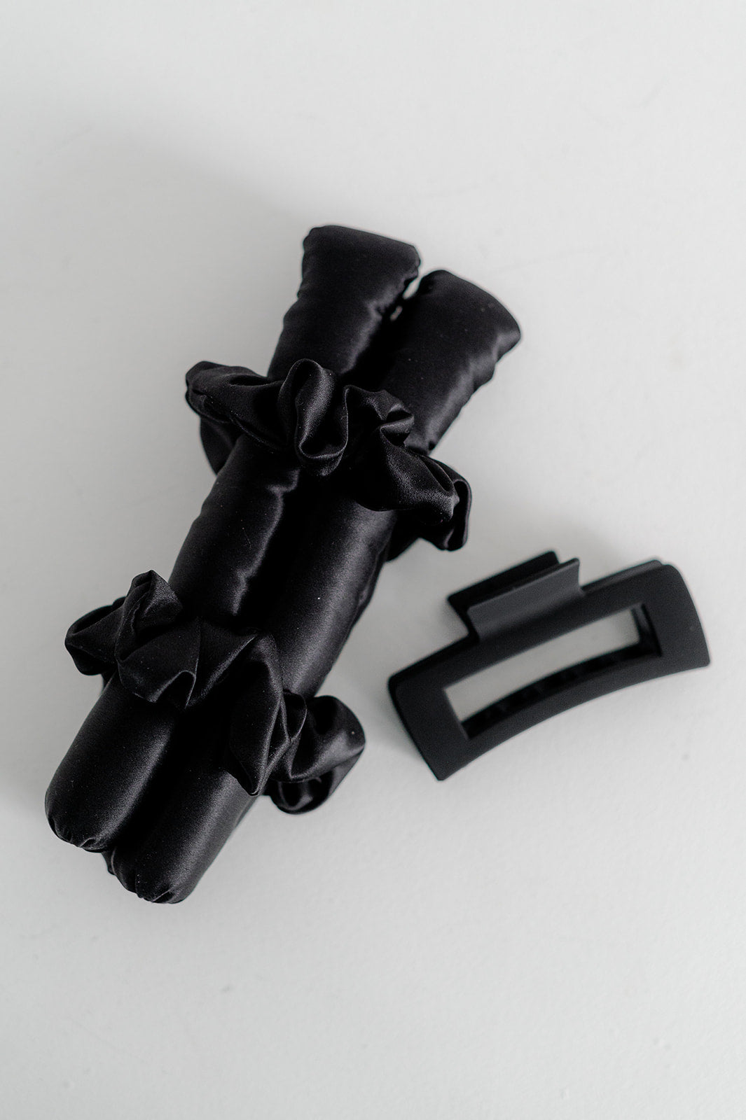 Heatless Mulberry Silk Hair Curler - Midnight Black