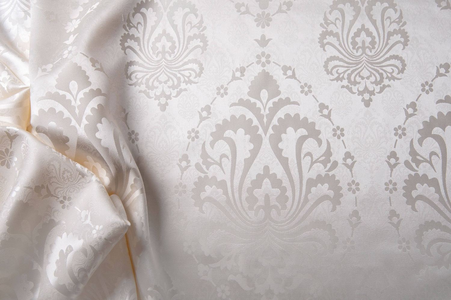 Jacquard Silk Bed Linen Luxury Set - Damask Nature