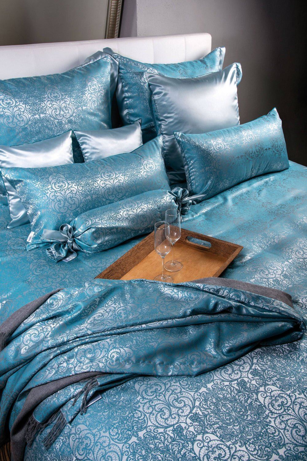 Jacquard Silk Bed Linen Luxury Set - Orient Blue