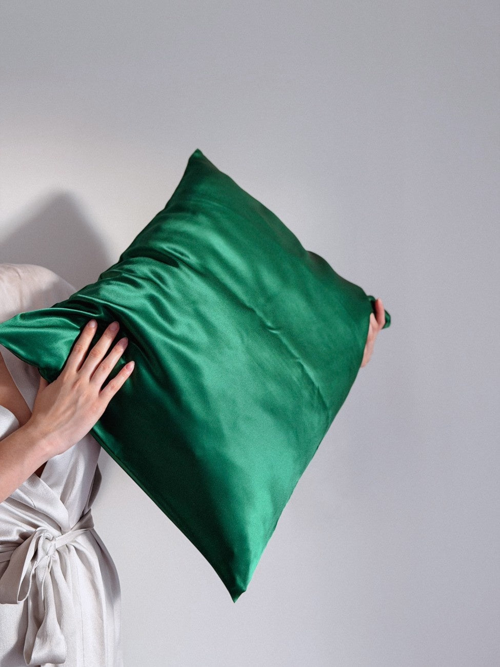 23 Momme Envelope Silk Pillowcase - Emerald Green