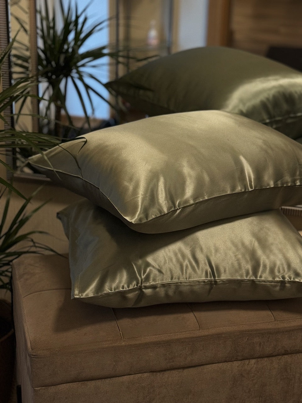 silk pillowcase pistachio