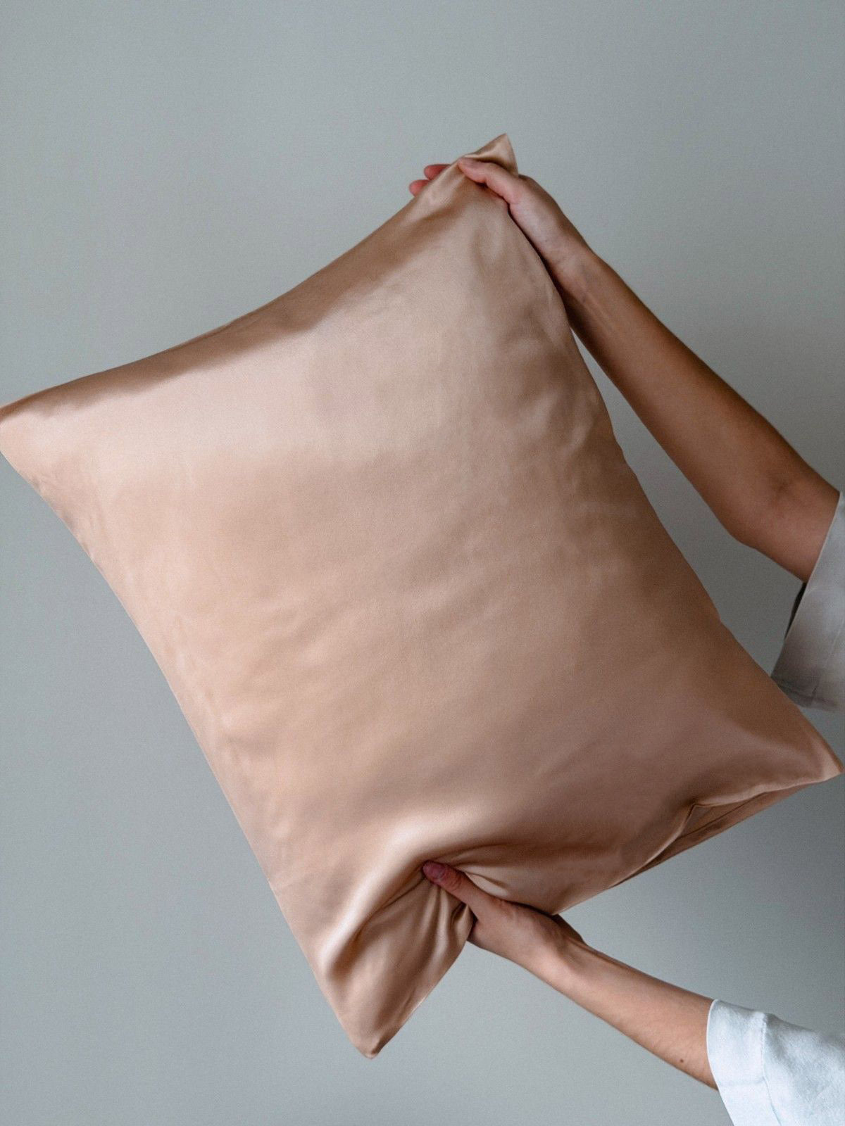 23 Momme Envelope Silk Pillowcase - Warm Beige