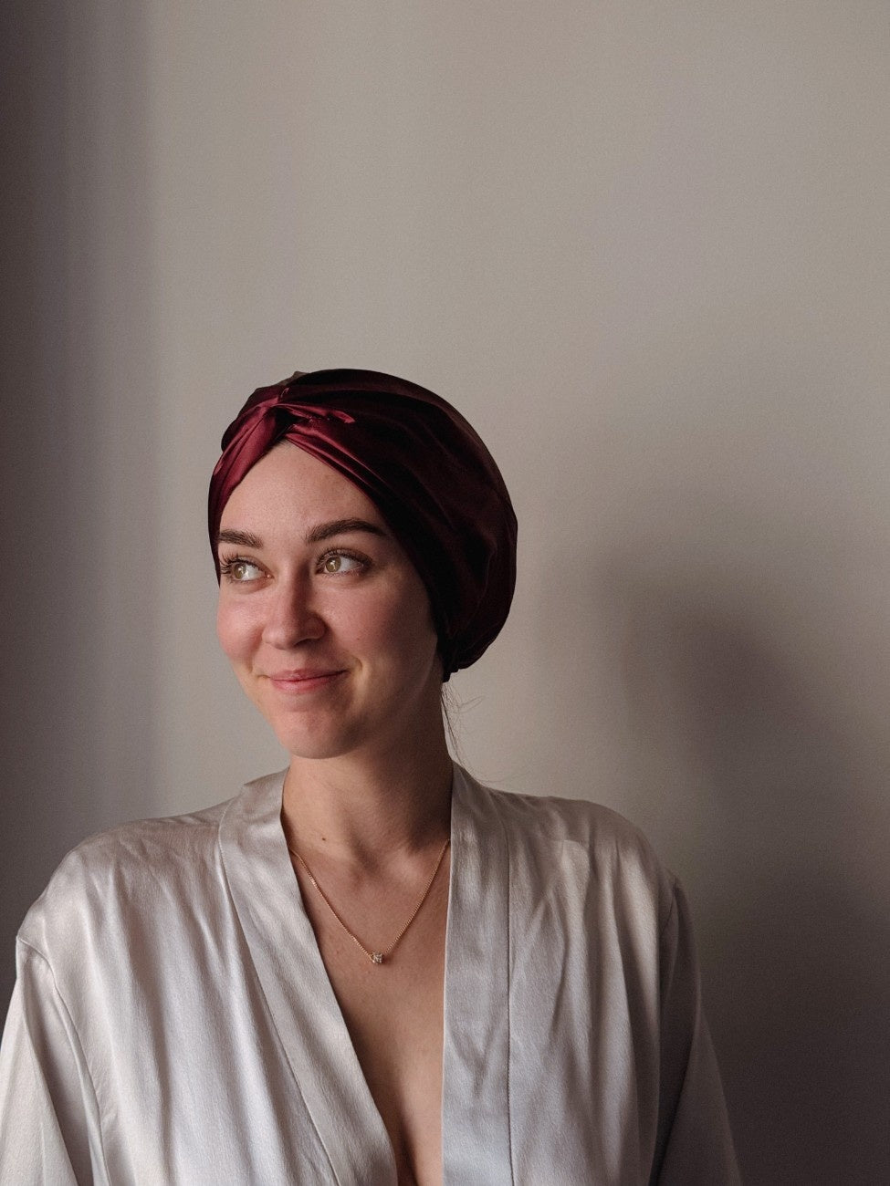 22 Momme Mulberry Silk Bonnet - Bordeaux