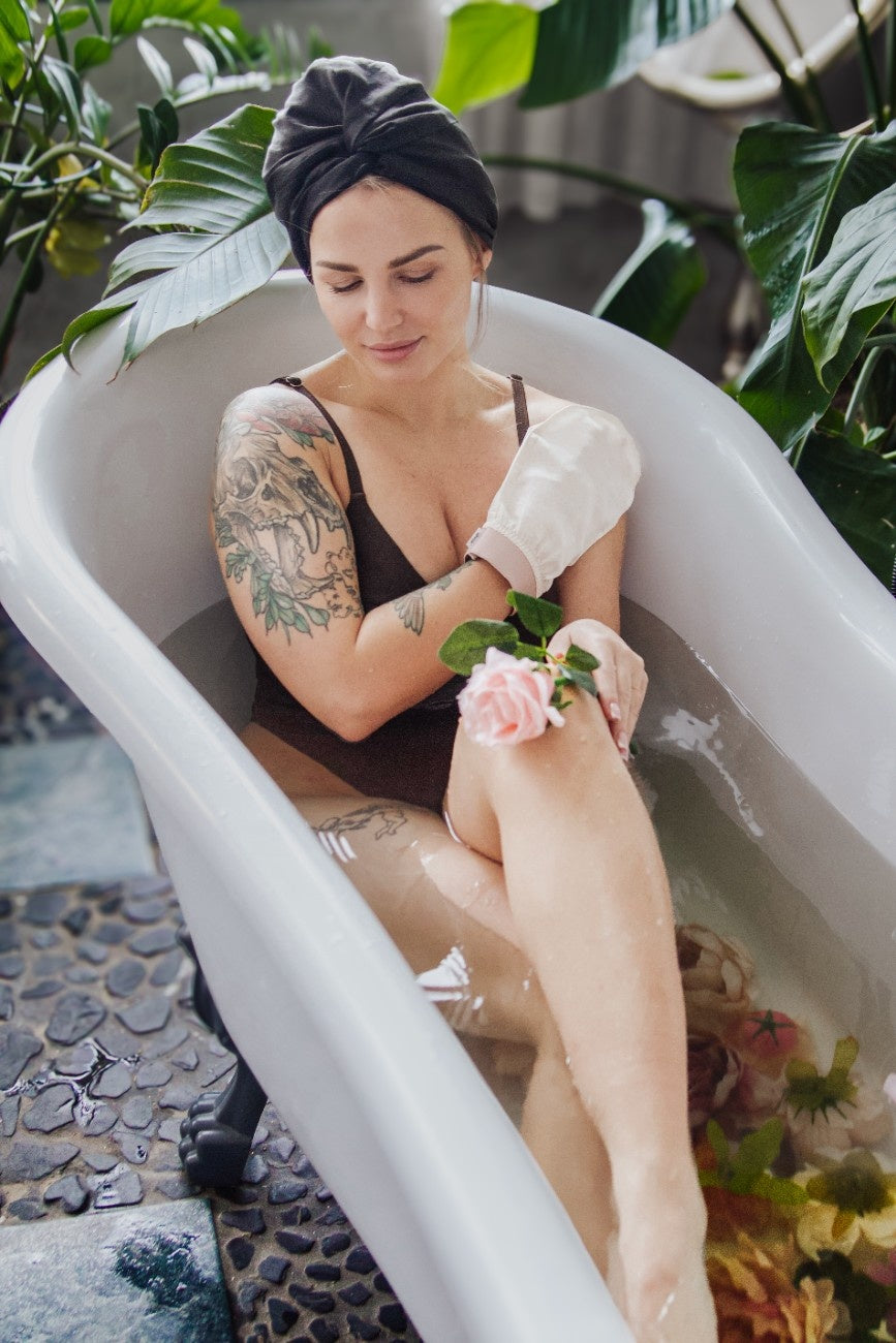 Zīda pīlinga cimds visam ķermenim