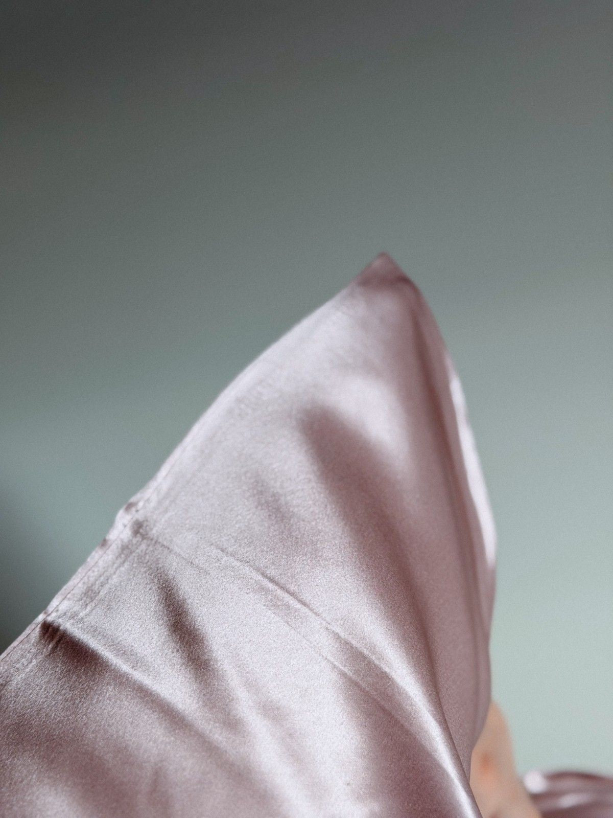 23 Momme Envelope Silk Pillowcase - Lotus Pink